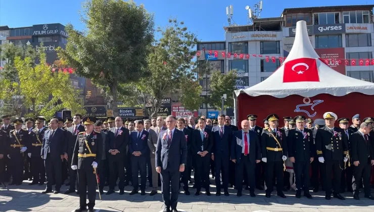 Cumhuriyet Bayramı Törenleri Van, Bitlis, Muş ve Hakkari’de Coşkuyla Kutlandı