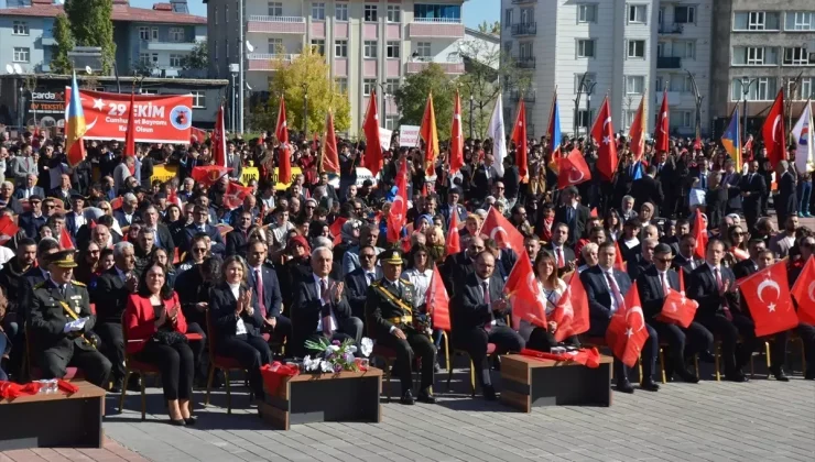 Van, Hakkari, Bitlis ve Muş’ta Cumhuriyet’in 101. yıl dönümü kutlamaları