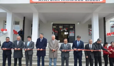 Hakkari’nin Yüksekova İlçesinde Atatürk Anadolu Lisesi Açıldı